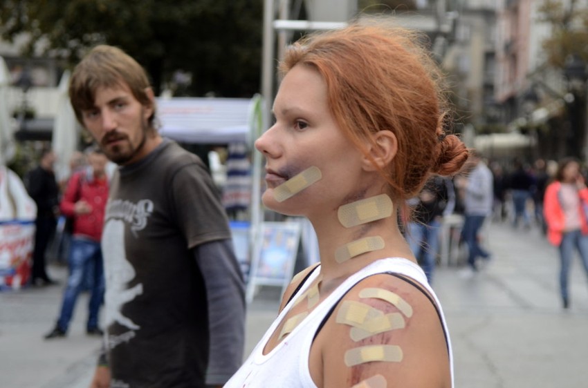 nesvakidašnji performans na Trgu republike