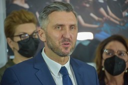 Poseł Waldemar Sługocki miał wypadek samochodowy. Jest w szpitalu