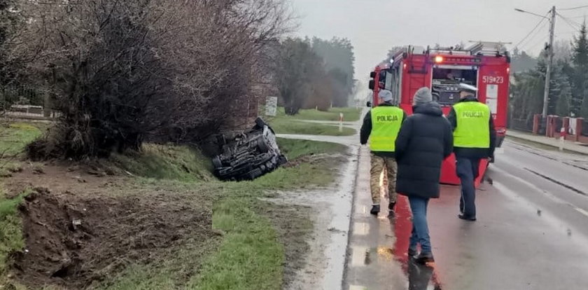 Koszmar na prostym odcinku drogi. W tym aucie byli koledzy. Już tylko jeden błagał o ratunek