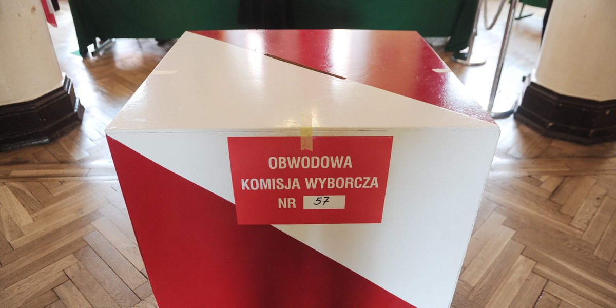 Wyborczo milczymy godzinę dłużej