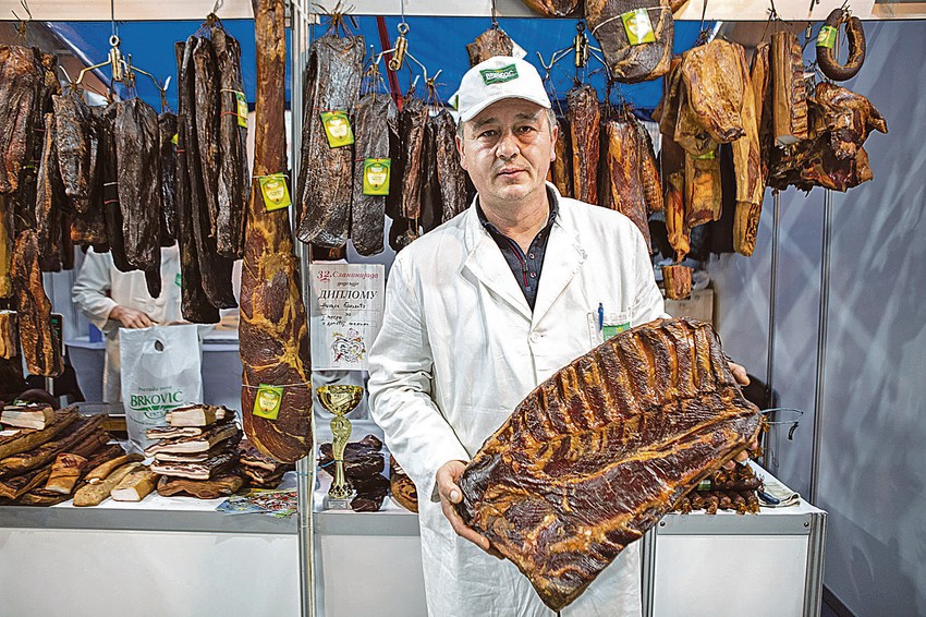 U kategoriji domaća slanina pobedio je Nikola Brković iz Kačera kod Užica