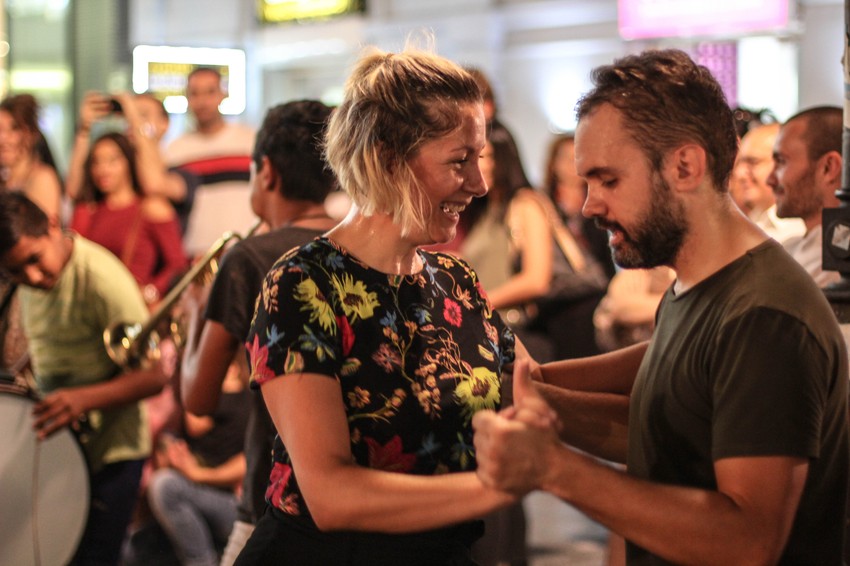 Sinoćni flešmob bio jedan od najvećih