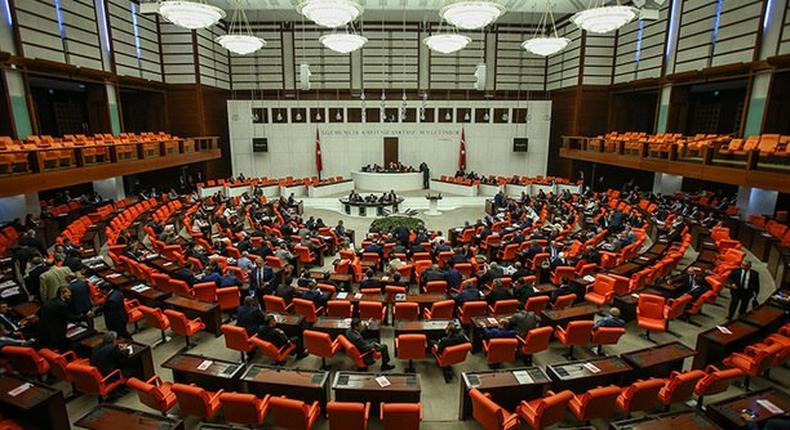 Turkish parliament formally approves state of emergency