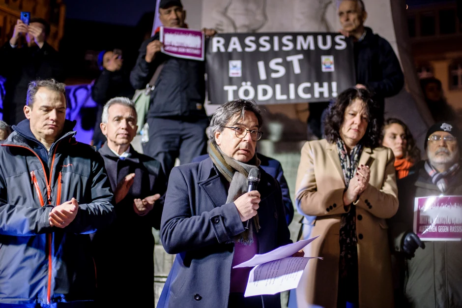 Zvaničnici na skupu povodom masakra u Frankfurtu na Majni