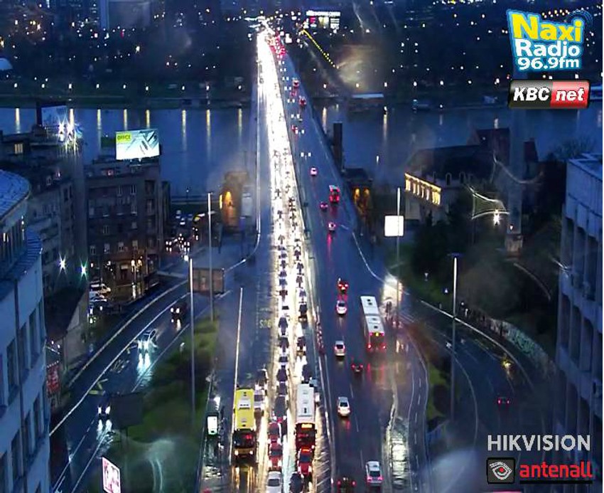 Brankov most oko 20.30 sati