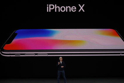 Klienci mówią "Eks" na iPhone'a X, ale Apple twierdzi, że powinno wymawiać się to inaczej