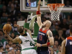 Liga NBA: 14 punktów Gortata. Wizards przegrali z Celtics po dogrywce