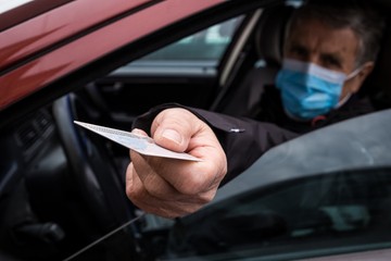 Koronavírus: a kínai és az orosz vakcinát beadatók nem kaphatnak EU-s igazolást