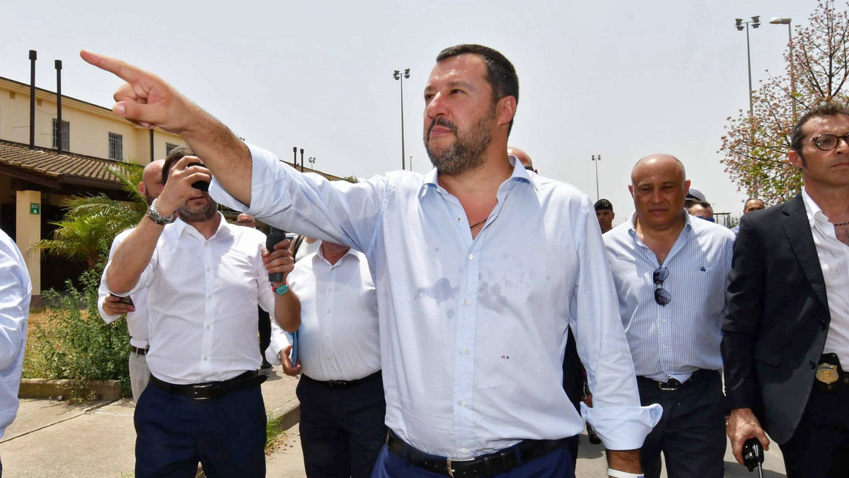 Włochy: wicepremier Matteo Salvini grozi zawieszeniem strefy Schengen
