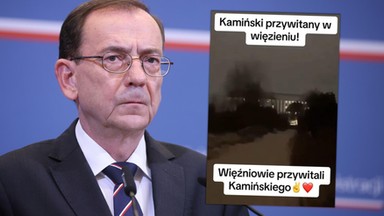 Politycy PiS udostępniają nagranie. Tak miało wyglądać "powitanie" Mariusza Kamińskiego w radomskim areszcie