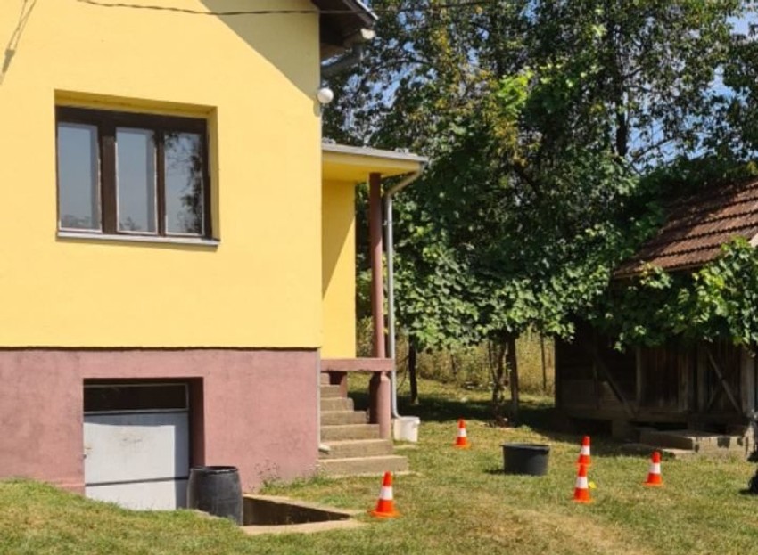 Kuća u kojoj je povređena žena 
