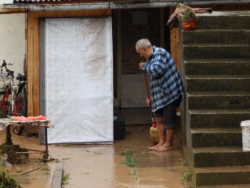 Meštani sela Sirča u neverici nakon poplave