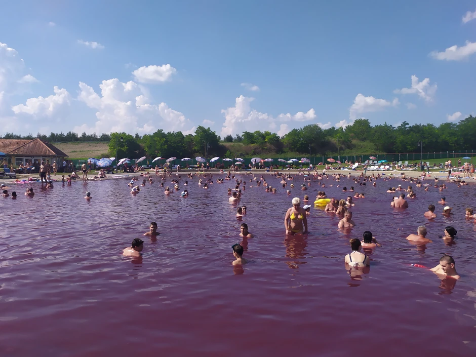 Roze jezero u Pačiru