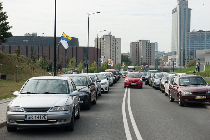 Katowice. Brak parkingów w Strefie Kultury 