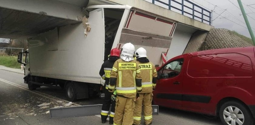 Myślała, że się zmieści. Fatalna pomyłka! W sprawę zaangażowane jest wojsko