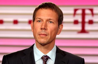 Prezes Deutsche Telekom Rene Obermann redukuje załogę, bo walczy o zyski