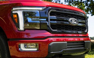 Trump chce więcej amerykańskich samochodów w Europie i Azji. Czy to jest realne?