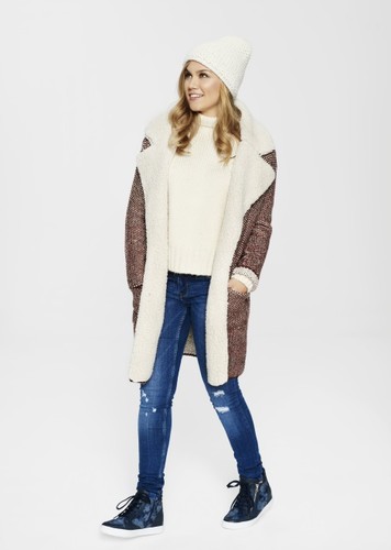 Agnieszka Kaczorowska w kampanii Kari jesień/zima 2015/2016