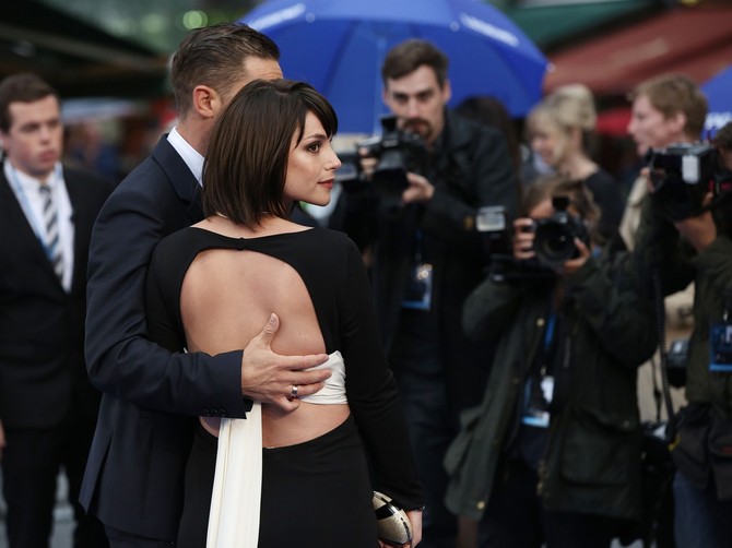 Tom Hardi i Šarlot Rajli