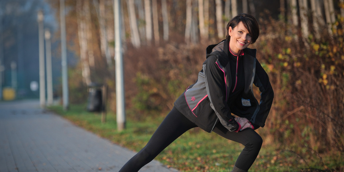 Dorota Gardias ćwiczy w parku