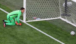 Szczęsny 'nawalił', Krychowiak 'wyleciał', a Lewandowski nie istniał. Przegraliśmy ze Słowacją