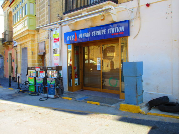 Stacja benzynowa w Xagħra