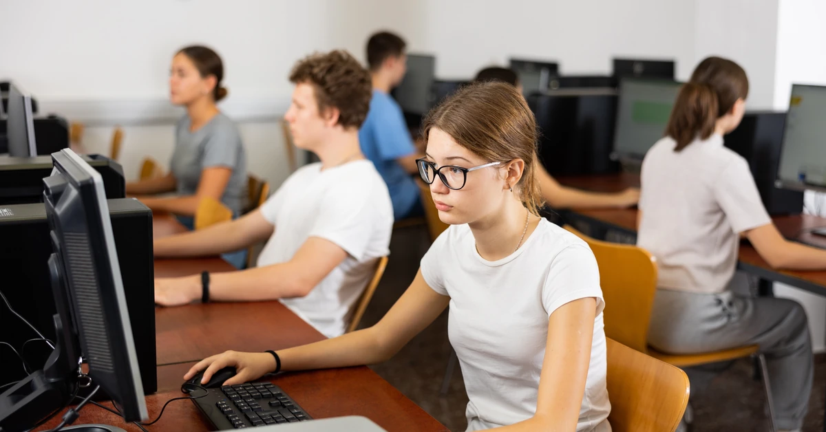 Jak media społecznościowe mogą wpływać na psychikę nastolatków