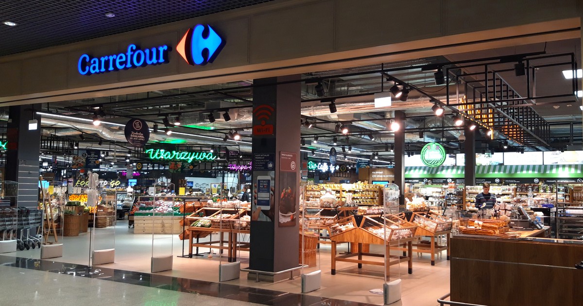Zwolnienia grupowe w Carrefour Polska. Są "dobre" informacje