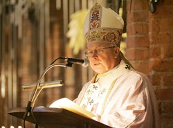 Gocłowski: Posłowie, ratyfikujcie traktat