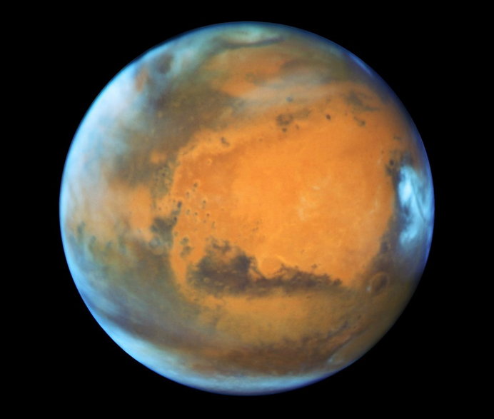 Mars sfotografowany 12 maja 2016 r. za pomocą Kosmicznego Teleskopu Hubble’a. 