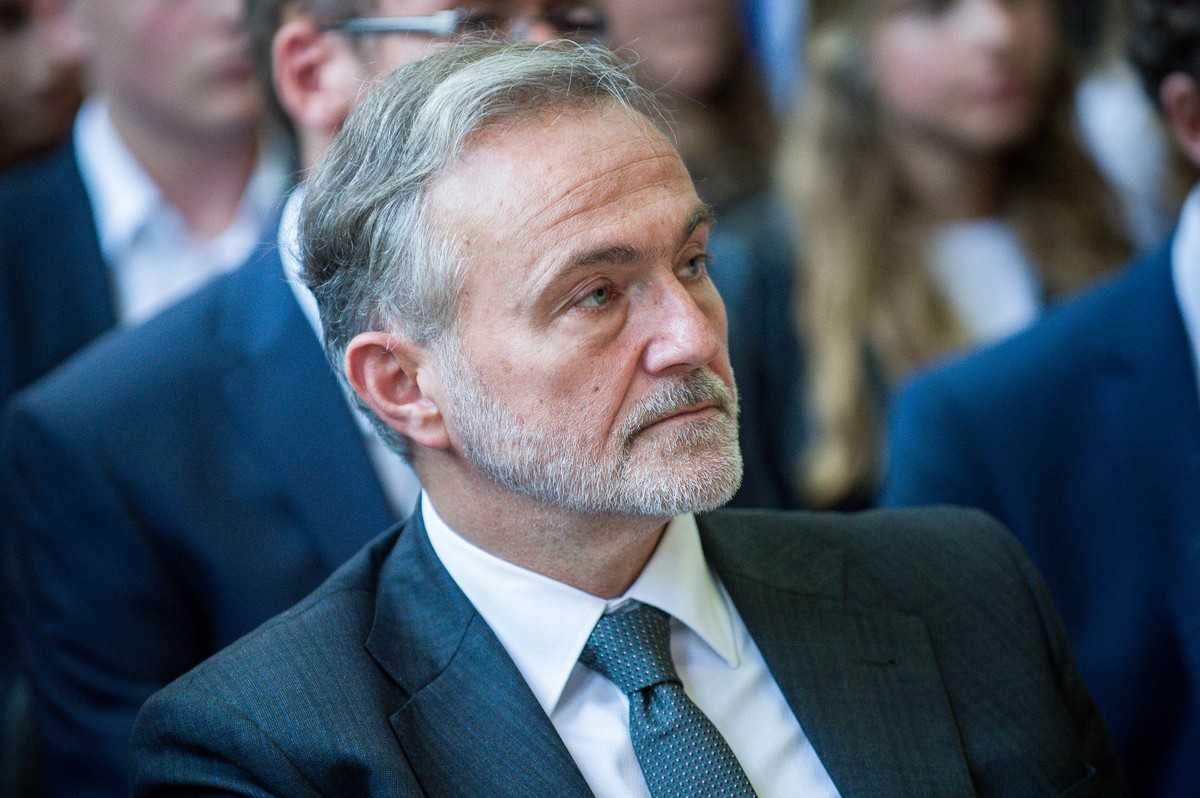 UROCZYSTOSC ROZPOCZECIA ROKU SZKOLNEGO 2018/2019 W III LO W GDYNI Z UDZIALEM PREZYDENTA ANDRZEJA DUDY I PIERWSZEJ DAMY