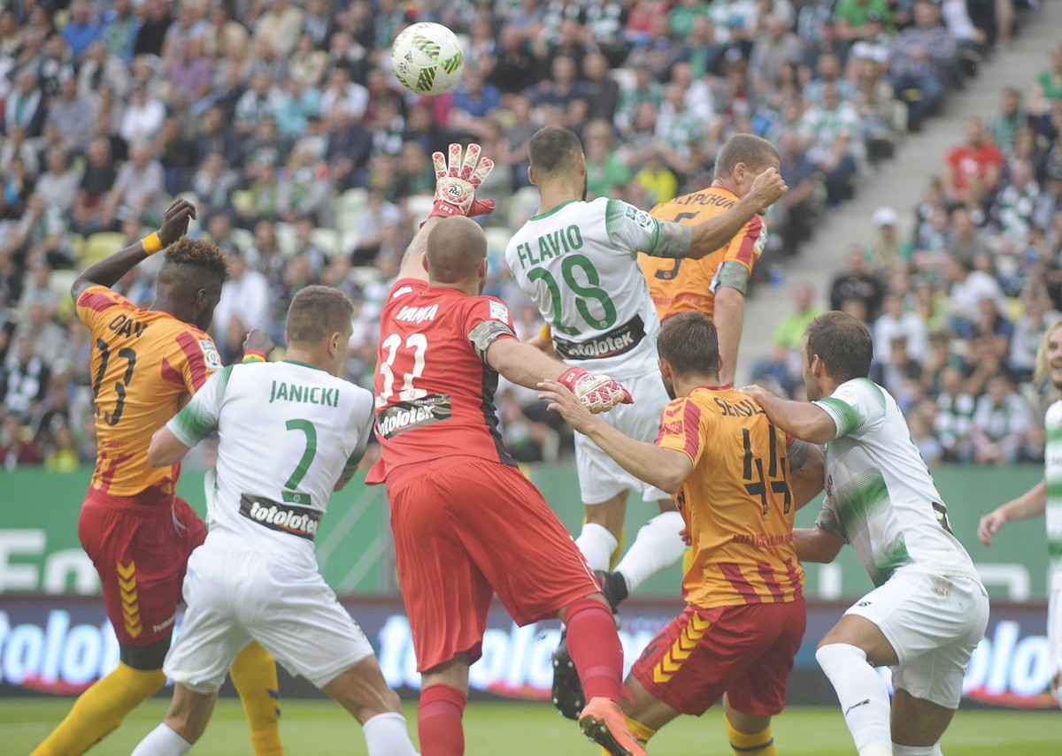 Lotto Ekstraklasa: Lechia w samej końcówce uratowała trzy punkty w meczu z Koroną