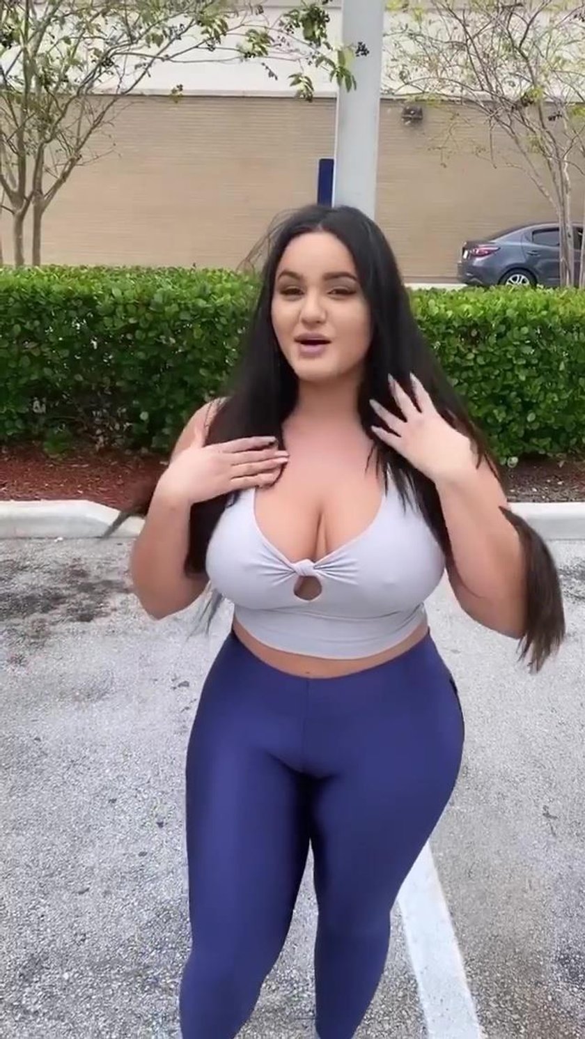 Miami USA TikTok Alexas Morgan Nagra a Filmik Telefon Kom rkowy