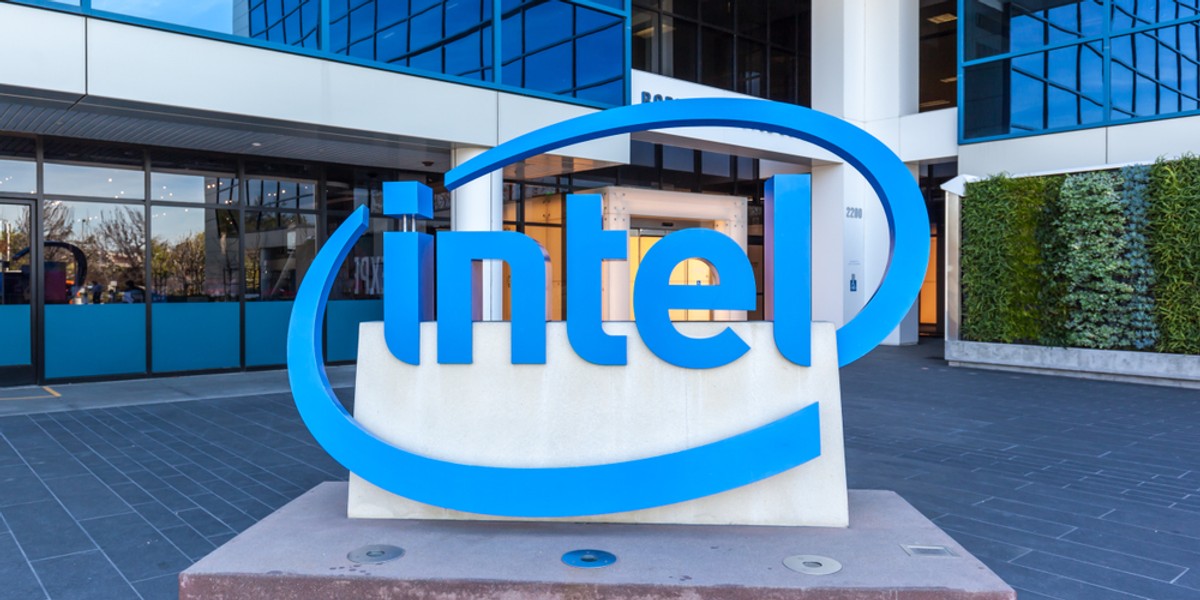 Intel zamierza skoncentrować się na pracach nad infrastrukturą sieciową dla 5G, ale nie będzie już rozwijać układów z modemami 5G dla smartfonów.