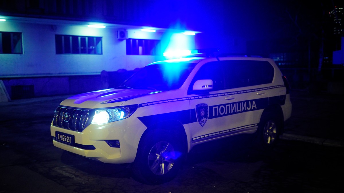 Akcija policije na Novom Beogradu: Na terenu interventna jedinica i ...
