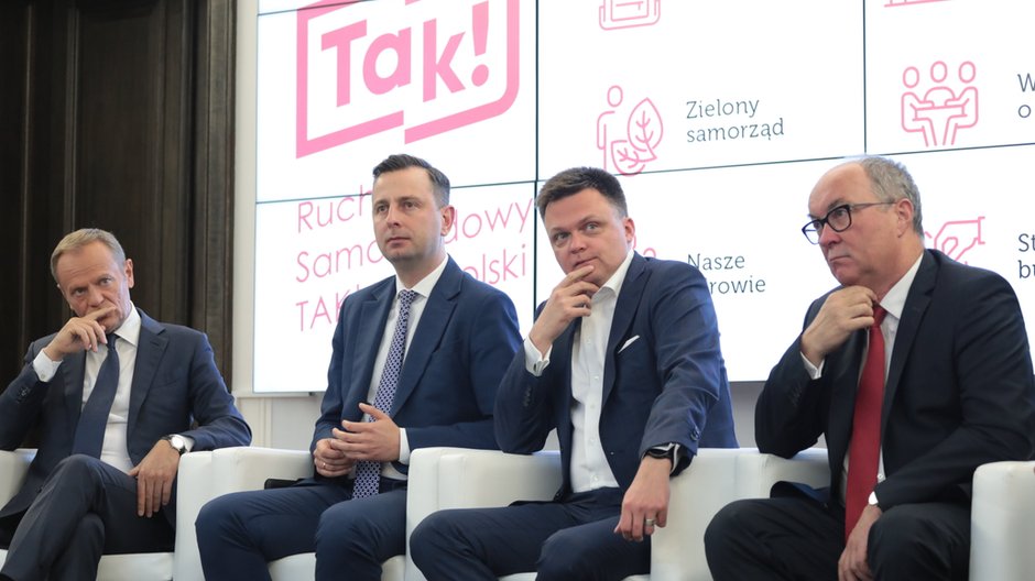 Szef PO Donald Tusk, szef PSL Władyslaw Kosiniak Kamysz, szef stowarzyszenia Polska 2050 Szymon Hołownia i przewodniczący SLD Włodzimierz Czarzasty