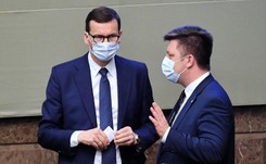 Niegospodarnie wydano blisko 200 mln. NIK kieruje zawiadomienia do prokuratury ws. Morawieckiego i Sasina