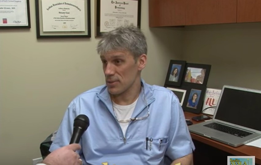 Dr Aleksandar Krunić, dermatolog u Čikagu