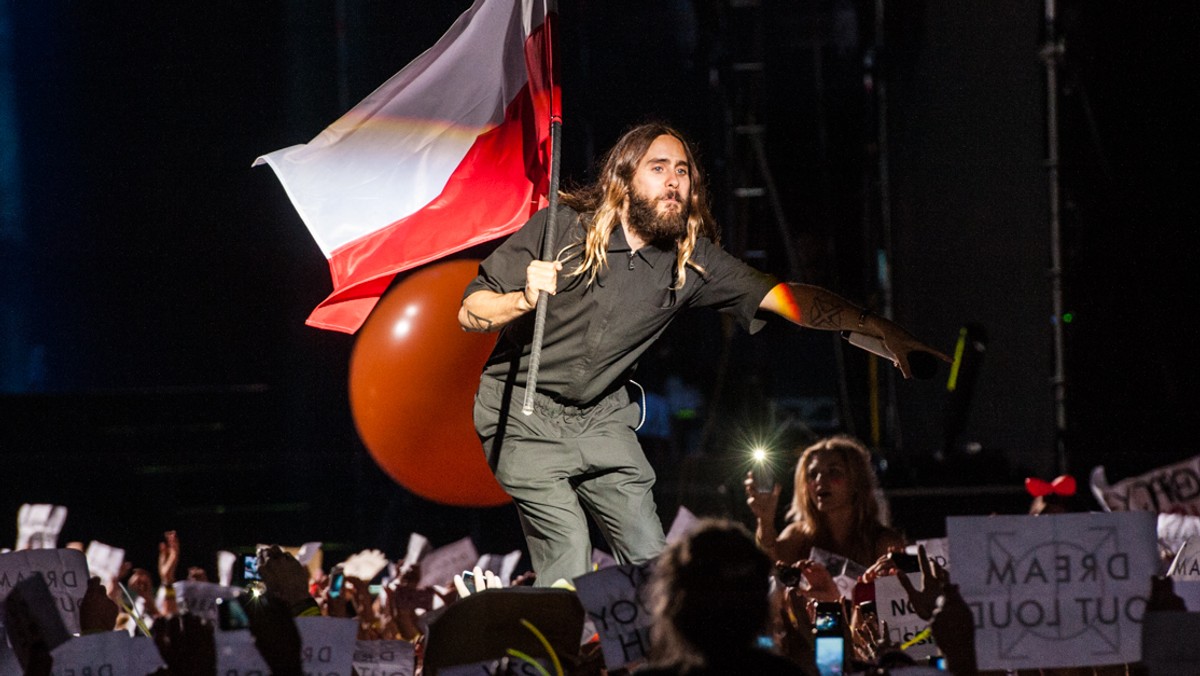 Każdy dzień jest dobry na koncert. Jak co tydzień, przygotowaliśmy dla Was zestawienie występów tych artystów, których szczególnie warto zobaczyć na żywo. Zapraszamy do zapoznania się z listą najciekawszych koncertów nadchodzącego weekendu i tygodnia!