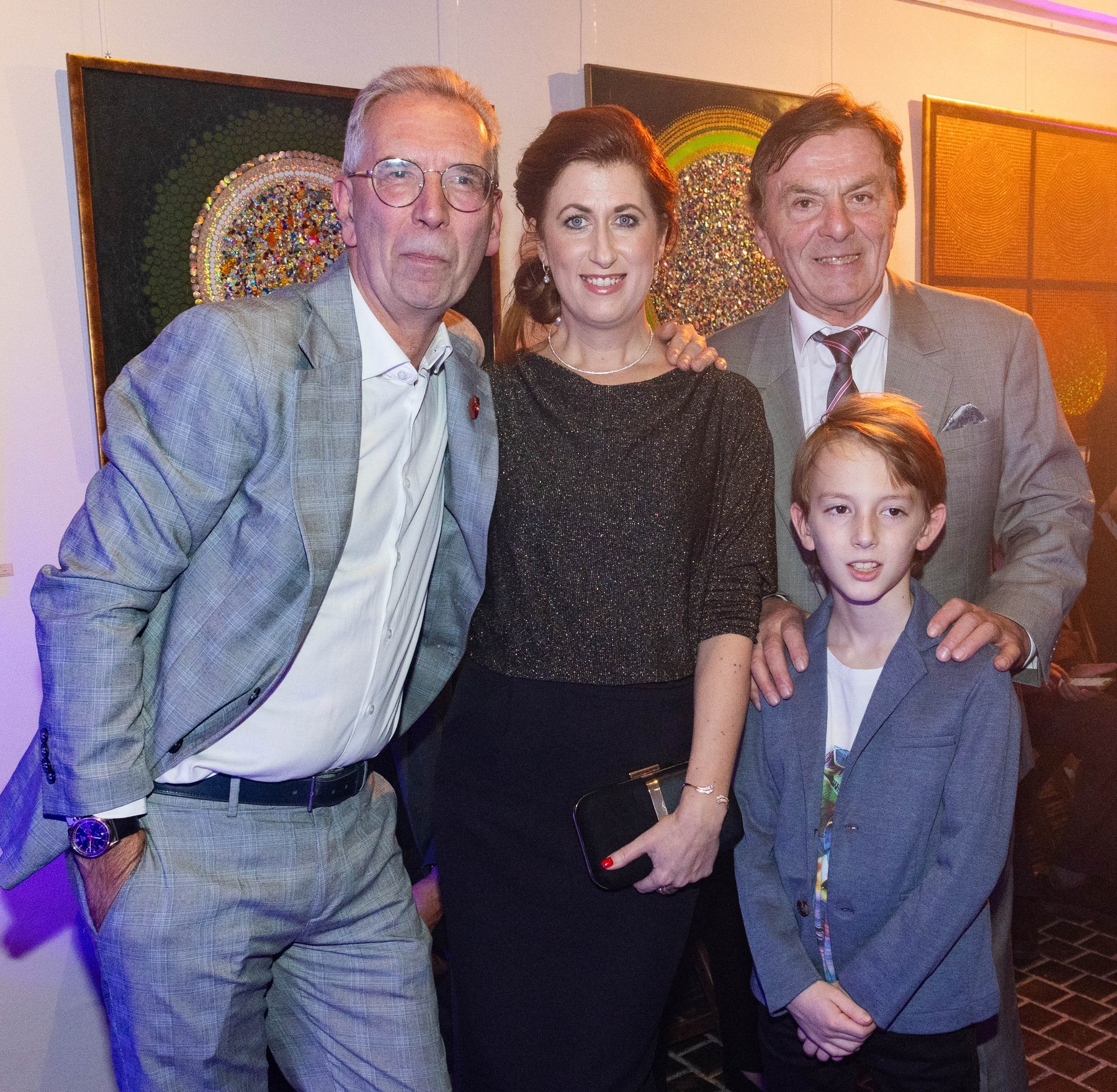 Český herec Pavel Trávníček s manželkou Monikou, synom Maximiliánom a profesorom Petrom Neužilom. 