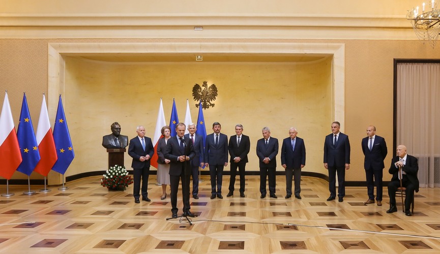 Uroczystości z okazji 25-lecia powołania rządu Tadeusza Mazowieckiego, z udziałem premiera Donalda Tuska, byłych szefów rządów po 1989 r. oraz najbliższej rodziny Tadeusza Mazowieckiego w KPRM w Warszawie