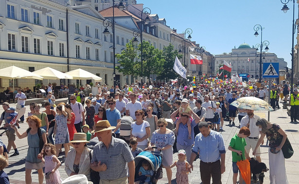 Marsz dla Życia i Rodziny w Warszawie. "Nie pozwól na demoralizującą seksedukację w szkołach"