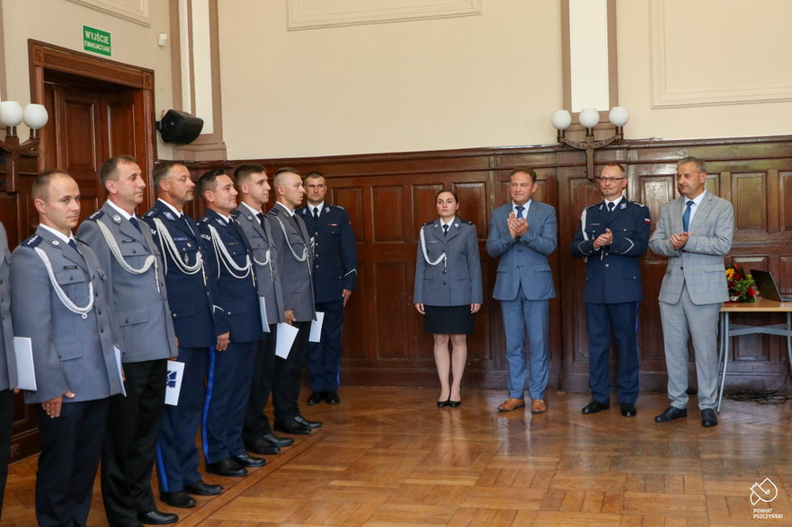 Święto policji w Pszczynie i awanse funkcjonariuszy - 20.07.2022 - autor: powiat