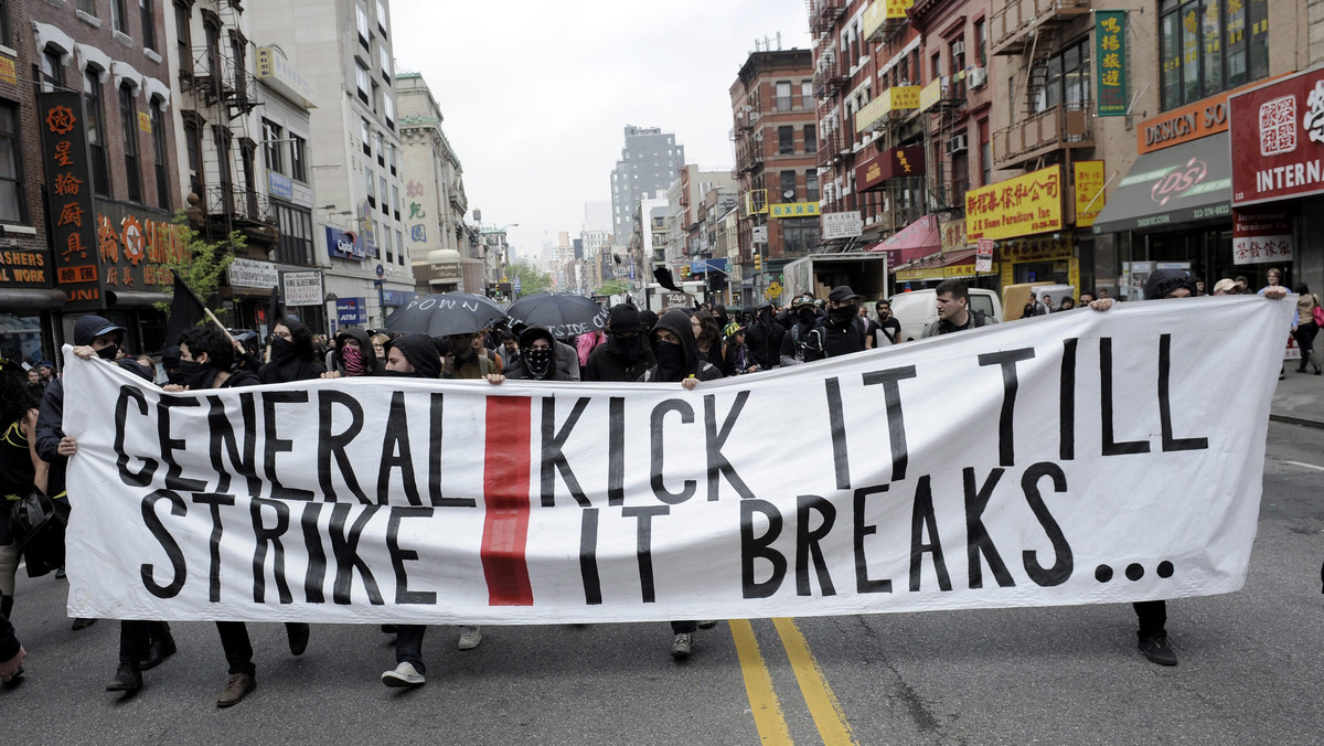 Lewicowy ruch protestu przeciw nadużyciom banków i nierównościom społecznym Occupy Wall Street zorganizował we wtorek demonstracje w amerykańskich miastach. Nie mają one jednak szerokiego zasięgu. W USA 1 maja nie jest dniem wolnym od pracy.
