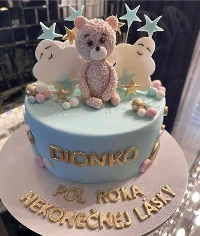 Torta pre Dionka sa stala terčom výsmechu.