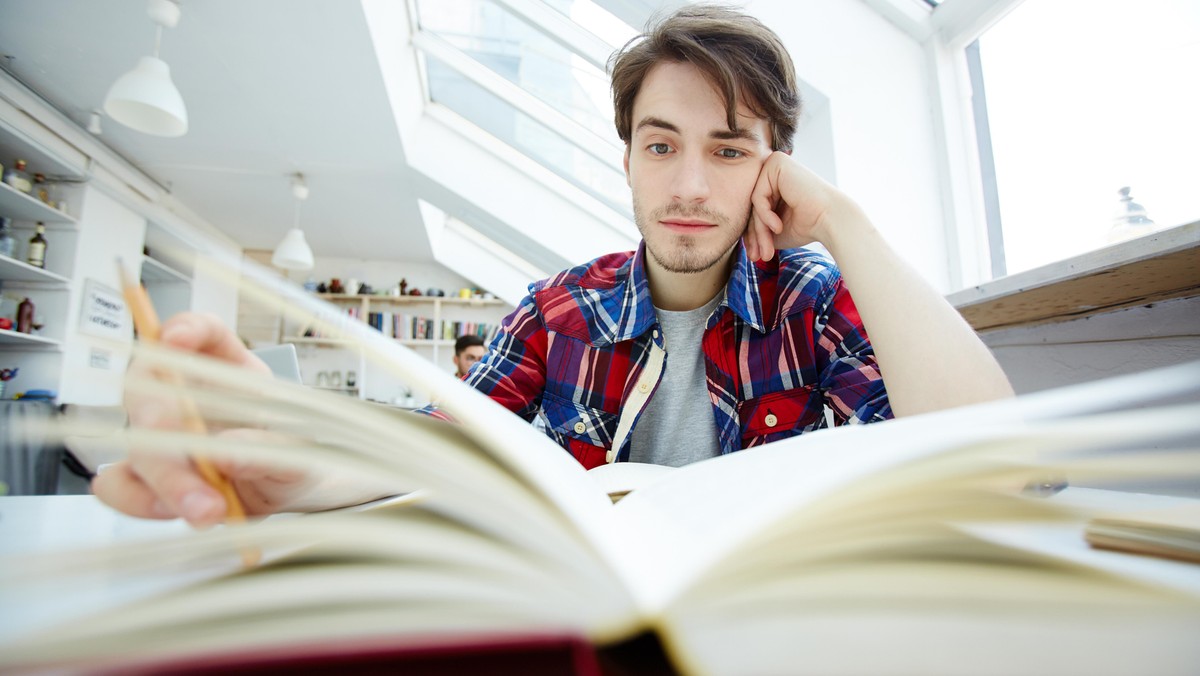 książka biblioteka uczenie się