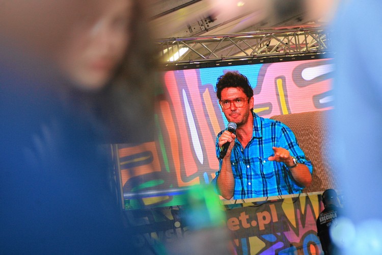 Kuba Wojewódzki podczas spotkania z uczestnikami Przystanku Woodstock