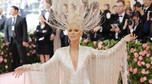 MET Gala 2019: Celine Dion w świecącym stroju z frędzlami