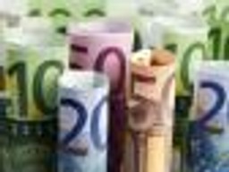 Bez 10 tys. zł pensji nie ma szans na kredyt hipoteczny w euro