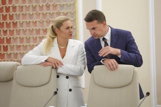 Środki higieny menstruacyjnej w szkołach. Trwa nabór wniosków do programu Nowackiej